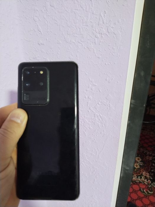 S20 ultir sotiladi Kimga kere bòsa tel qilin Qotmaydi ishlashi zor cha