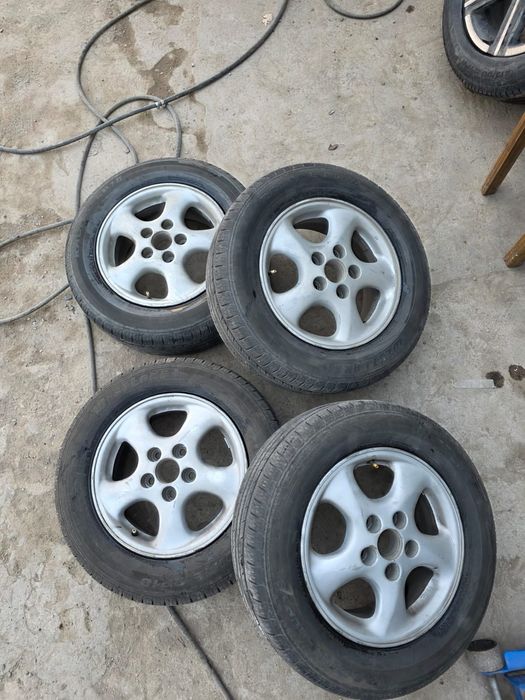 Продам Шина на Camry