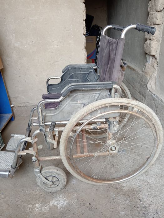 Коляска инвалидов