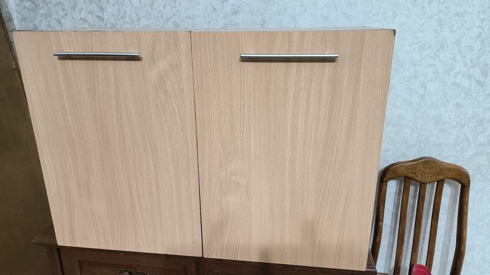 Полка навесная кухонная