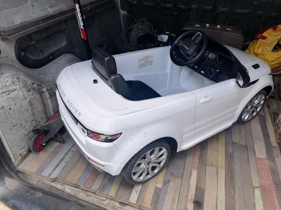 Акумулаторен джип Range Rover