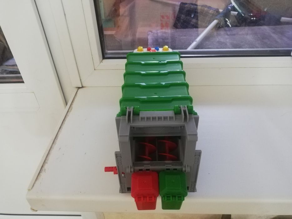 Игрушкыный Мусоровоз игрушка