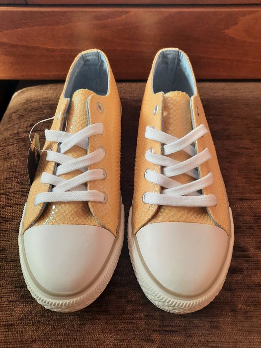 Дамски платненки Canadians