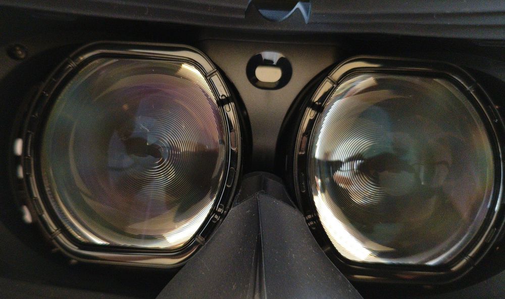 PlayStation VR2 (PSVR2) в хорошем состоянии