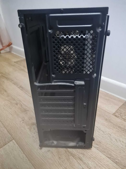 Корпуса Wintek и Aerocool