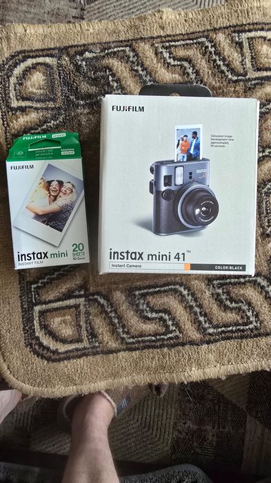 Продаю instax mini 41