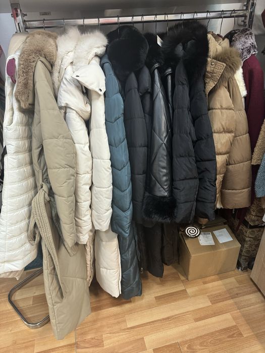 Se vinde stoc haine de dama noi