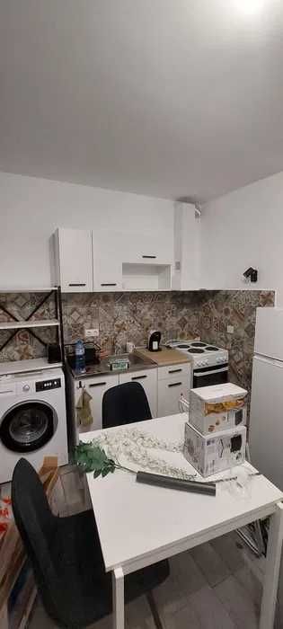 Дава се под наем Едностаен апартамент в Бургас, Меден рудник - зона А - 40 кв.м за 200 € - Снимка #3