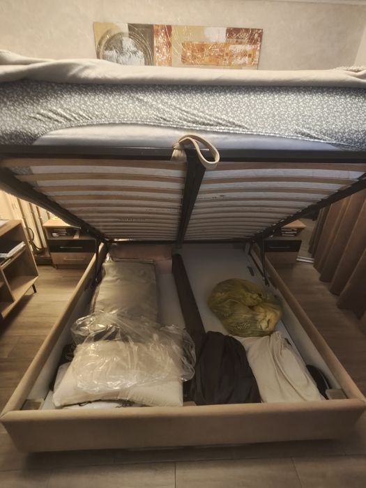 Pat 1.60/1.90 cu saltea Mobexpert