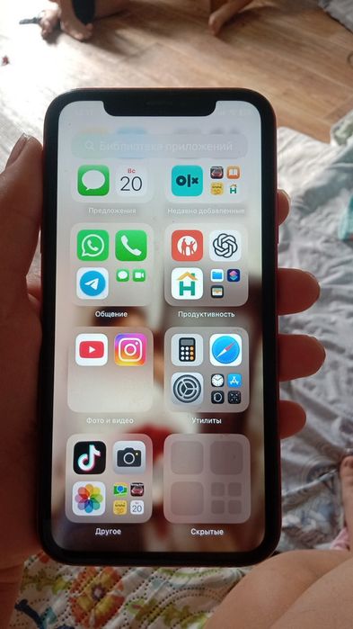 Iphone xr 64гб.Ак 76% царапины нет все идеально