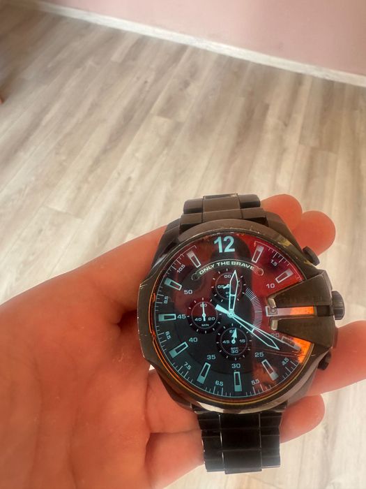 Чесовник Diesel dz4318