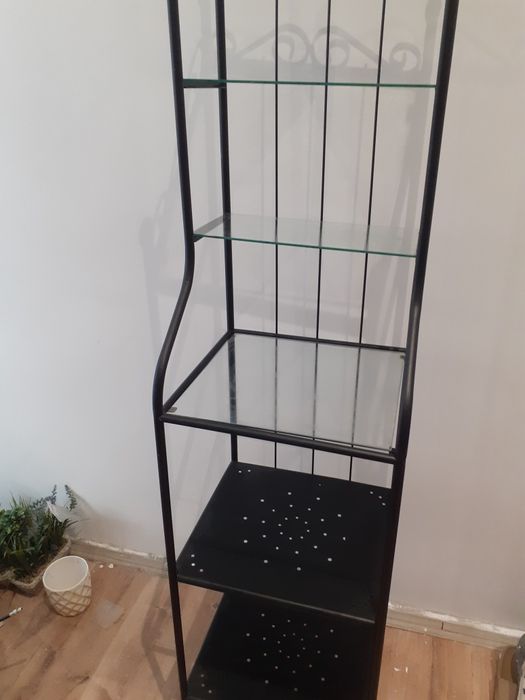 Vând  etajera ikea