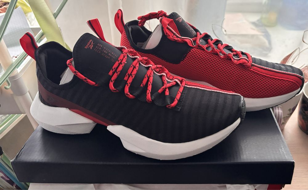 Кроссовки Reebok