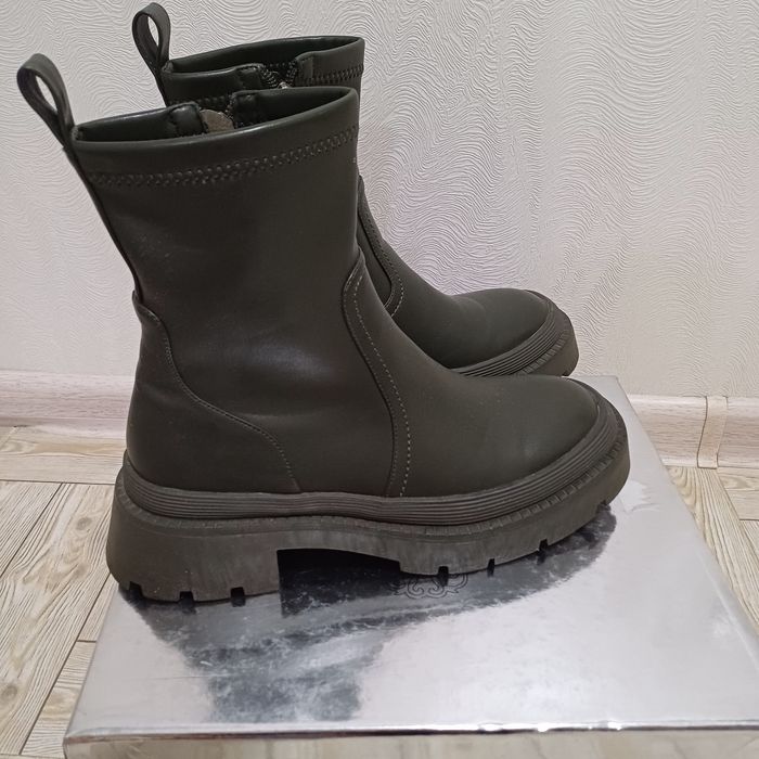 Обувь женская демисезон , осень , тёплая зима .