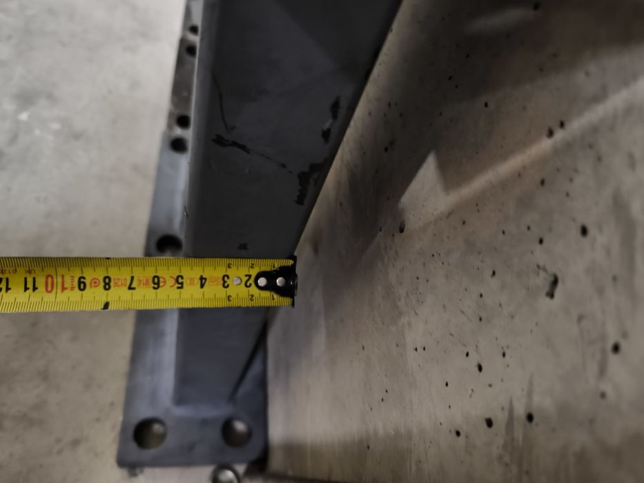 De vanzare suporti metalici /stalpisori metalici