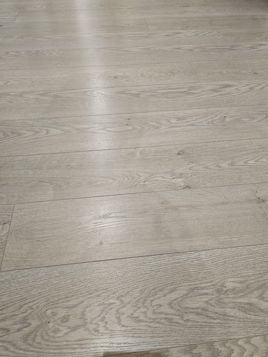 Ламинат напольный б/у.