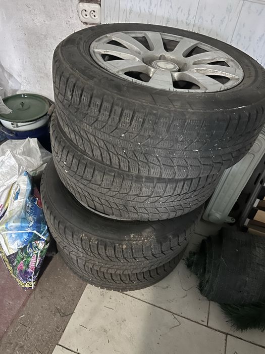 Продам шины с дисками
