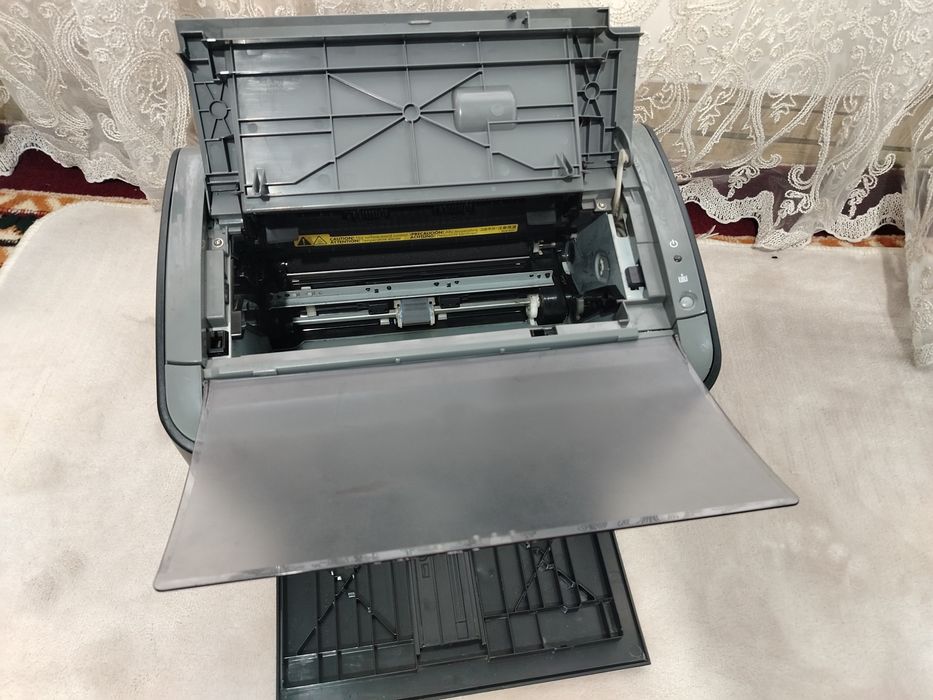 Canon 2900 printer sotiladi