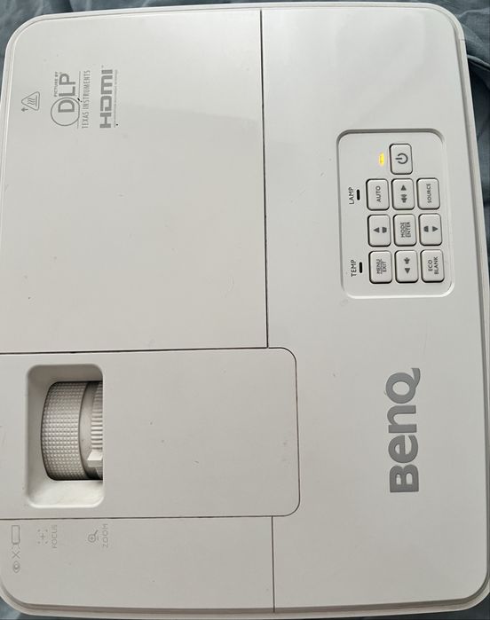 Videoproiector BenQ TW529 + Chromecast Google