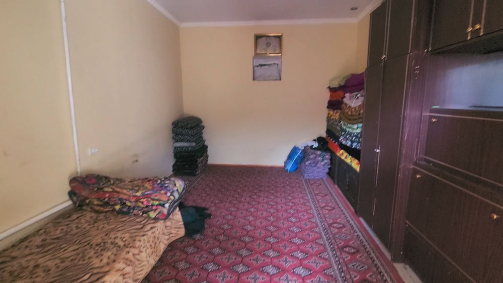 Yangi yo'lda yangi qurilgan hamma sharoyiti bor mebellar qo'shib beris