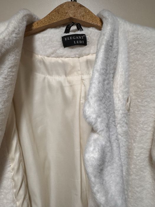 Еко шуба 52 р белая