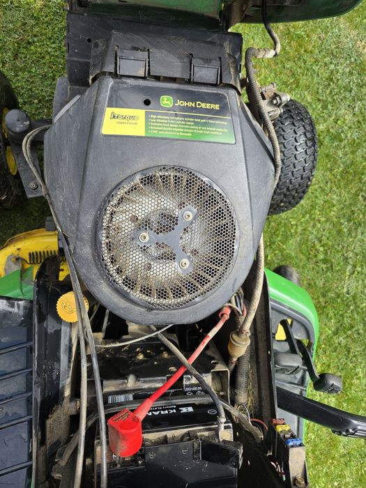 Tractoras gazon Jhon deere