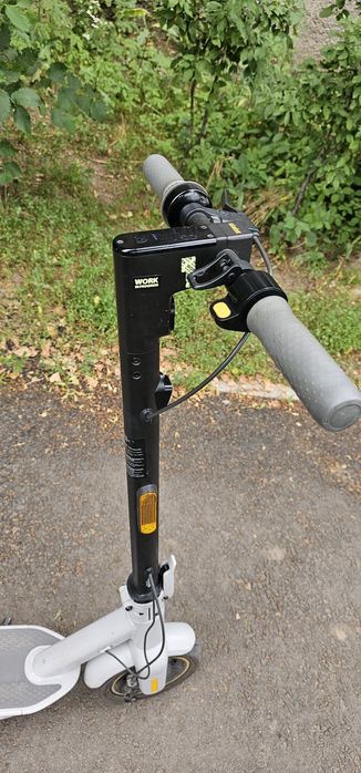 Продам электросамокат Ninebot