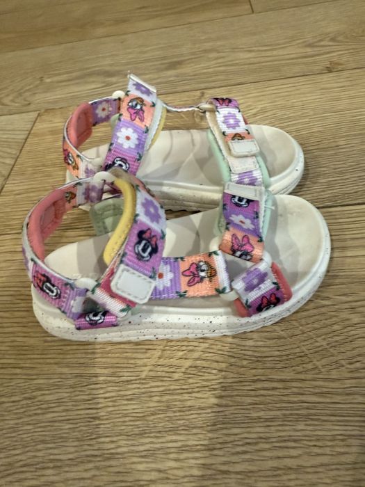 Детски сандали ZARA