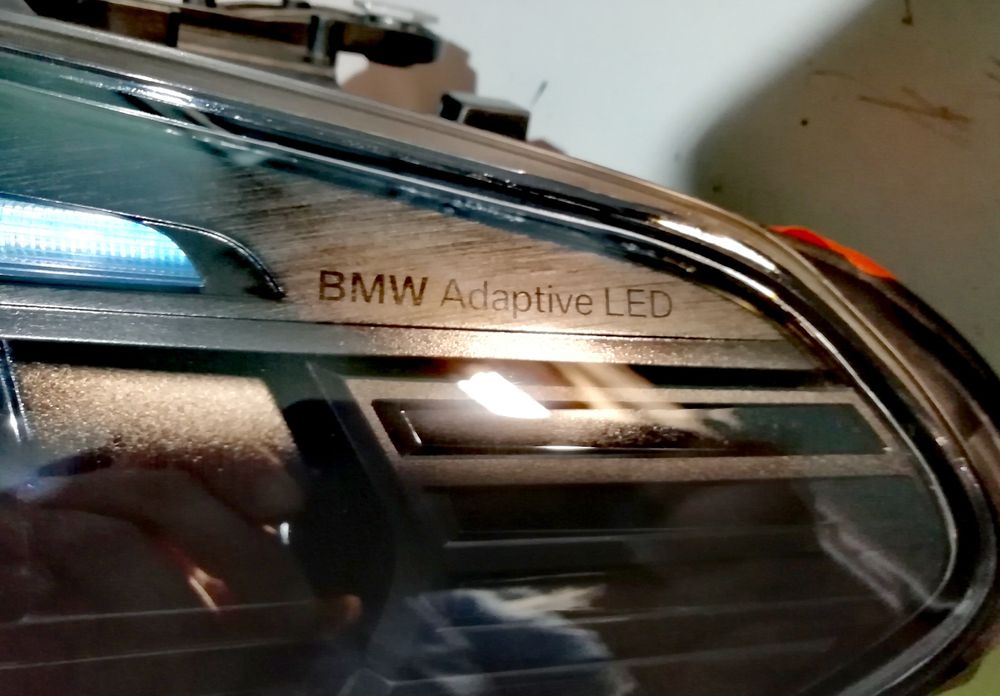 Фарове фар  за БМВ 5 Г30 Г31 Ф90 / BMW G30 G31 F90 Adaptive LED .