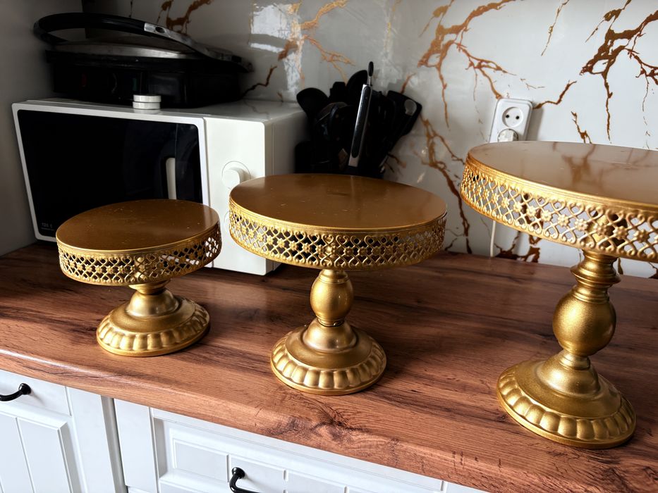 Продается тортница набор  3 шт