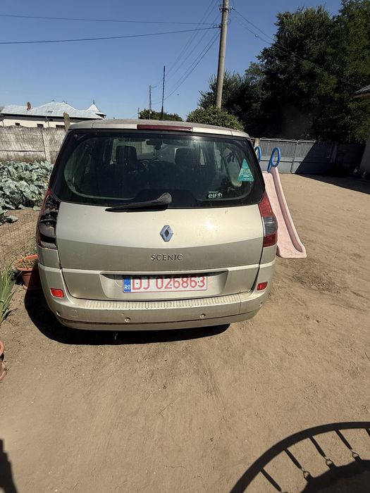 Renault Scenic și Renault Symbol pentru dezmembrari