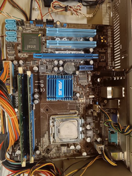 Моноблок на 775 сокет