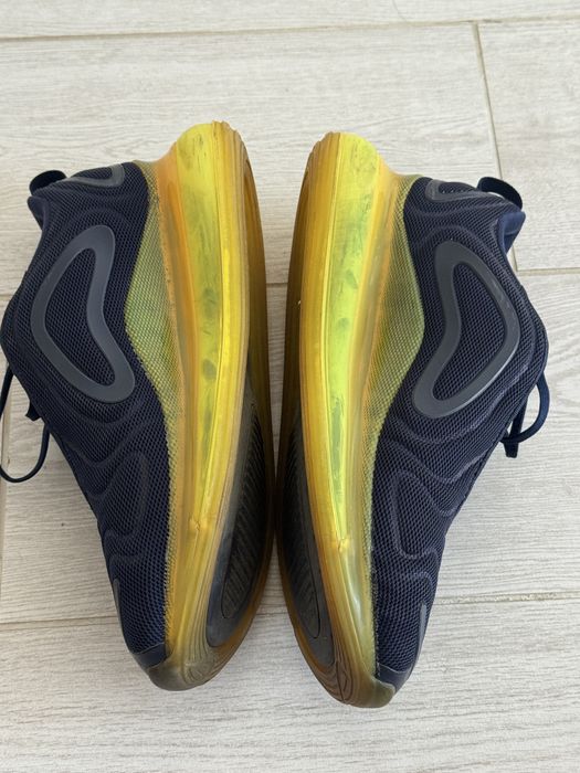 Nike Air Max 720 (marimea 45)