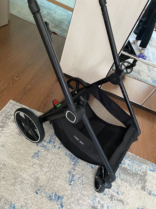 Детская коляска COOL GUY