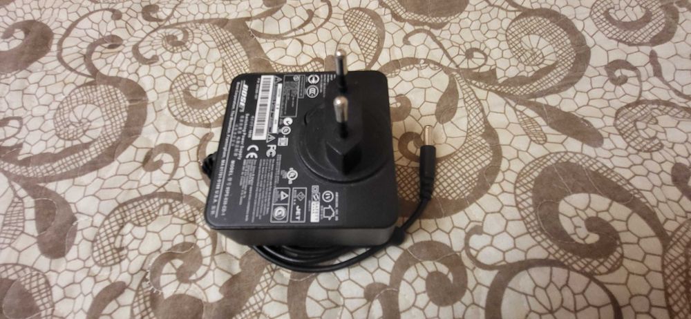 BOSE Incarcator 20V-1.5A fuctional