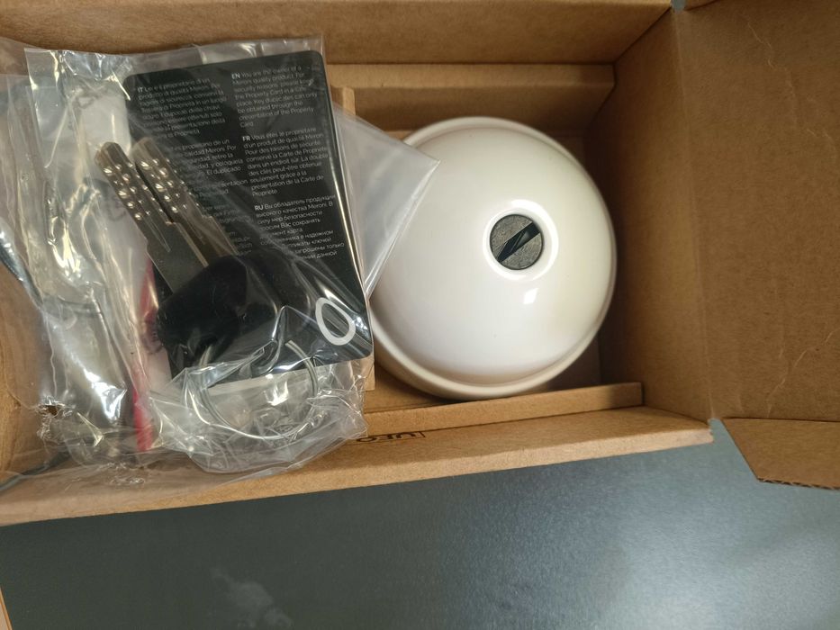 Дървена облицовка на бусове: Облицовки,Стелажи и катинари за сигурност