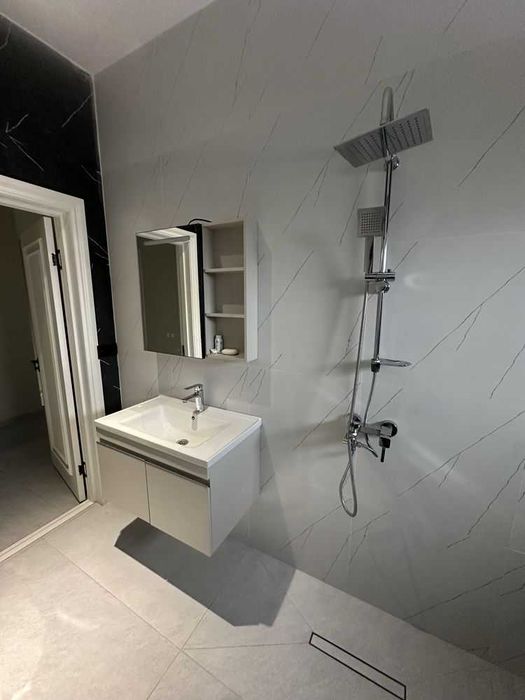 Евро дом. Буюк Ипак Йули. Севастопольская.