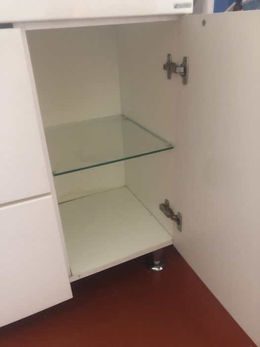 Продам умывальник со шкафом