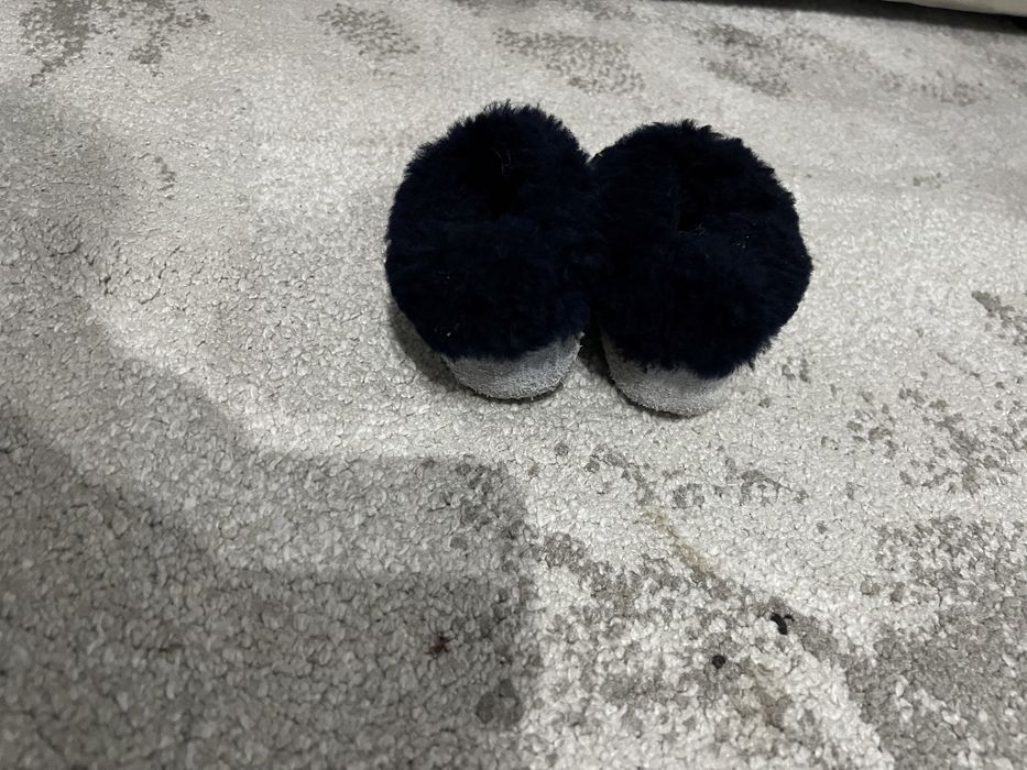 Opincute piele si blana marimea 18