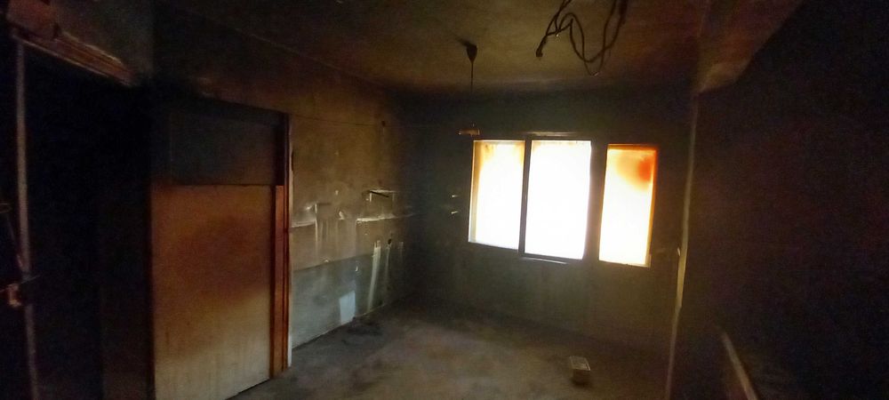 Продавам тристаен апартамент, идеален център - 90кв.м.