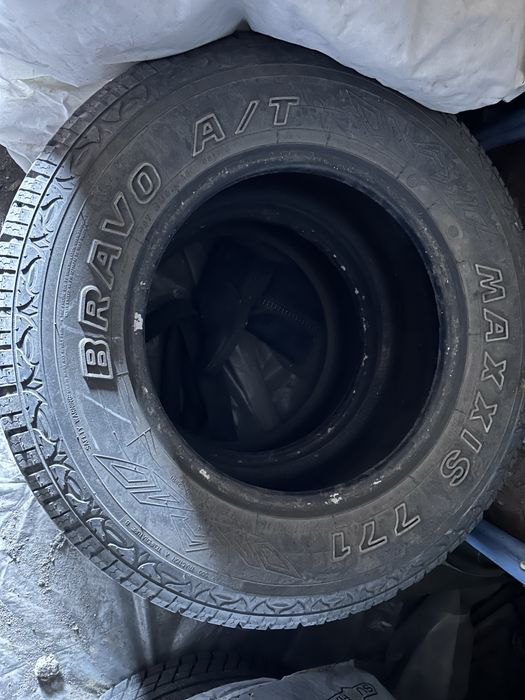 Продам шины 266/65/16