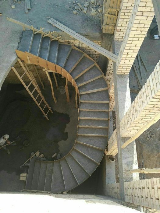 Zinachi Usta lesnissa