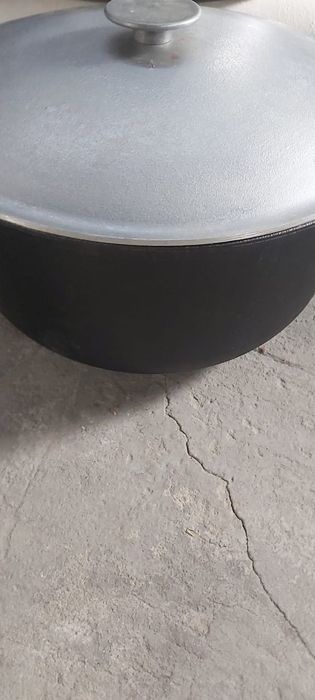 Продам казан,чугун