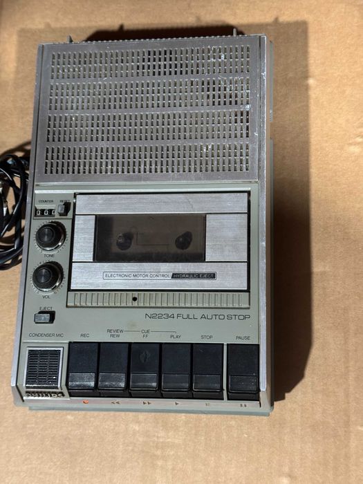Винтидж касетофон PHILIPS N2234 FULL AUTO STOP