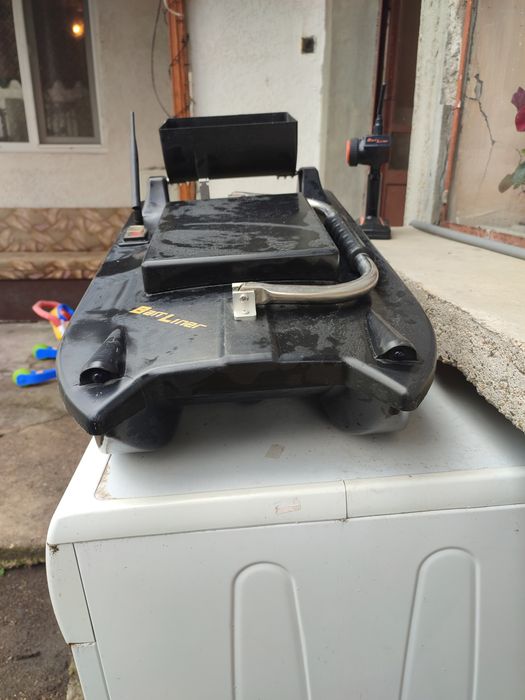 Лодка за захранка