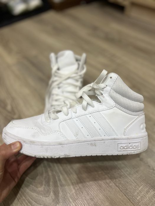 ADIDAS кроссовки ОРИГИНАЛ продаю
