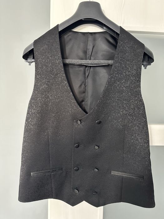 Sacou, vestă, papion și butoni mire