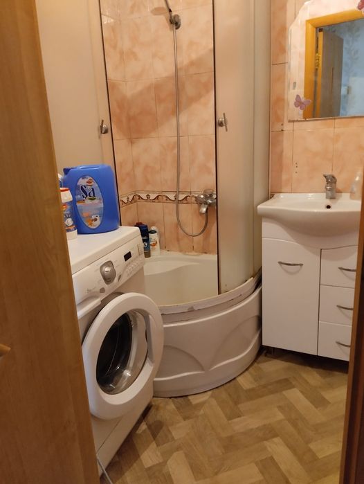 Продам 2 комнатную квартиру.