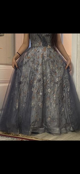 Женские платья..