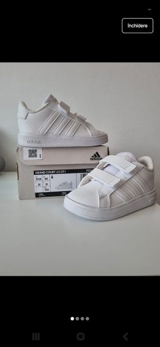 Papuci Adidas Nr 21, impecabili.